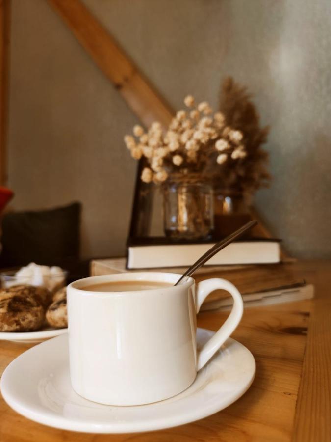 Silkroad Guesthouse Bishkek Ngoại thất bức ảnh