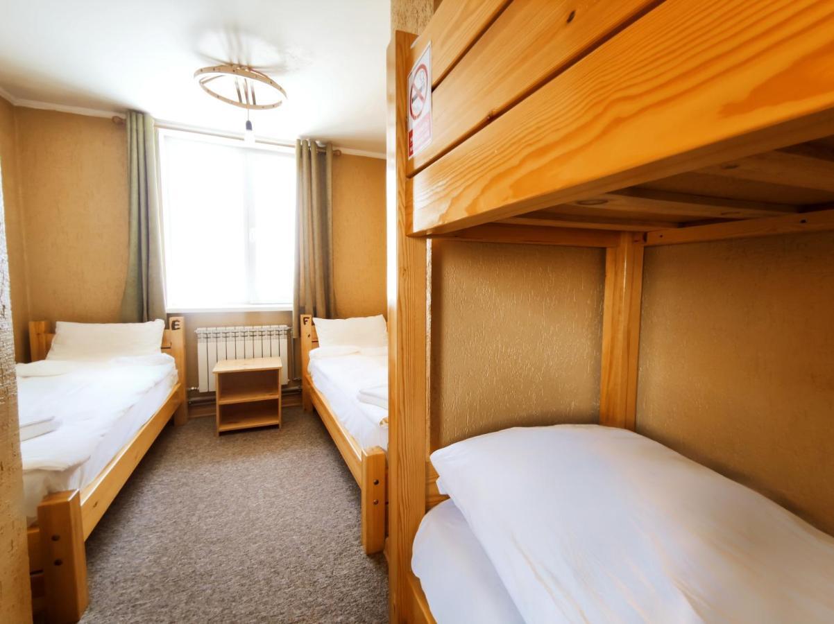 Silkroad Guesthouse Bishkek Ngoại thất bức ảnh